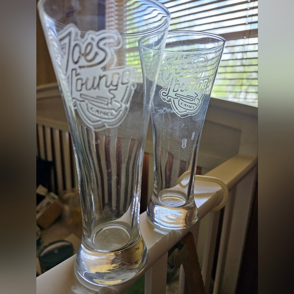 Vintage "camel Joe's" beer glasses